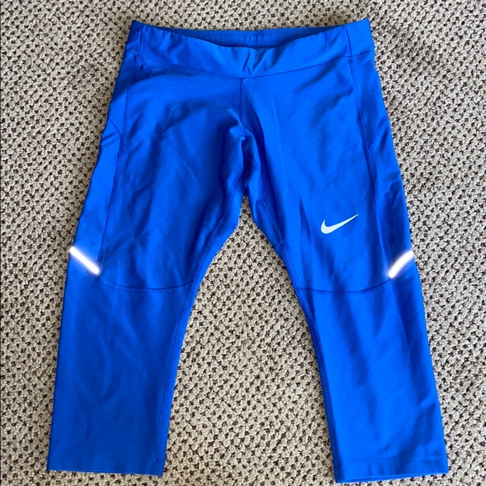 Nike dry fit running capris blue size small